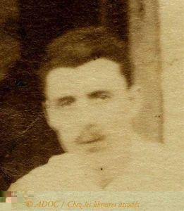 Arthur Rimbaud sur le perron de l'Hôtel de l'Univers à Aden, détail du visage